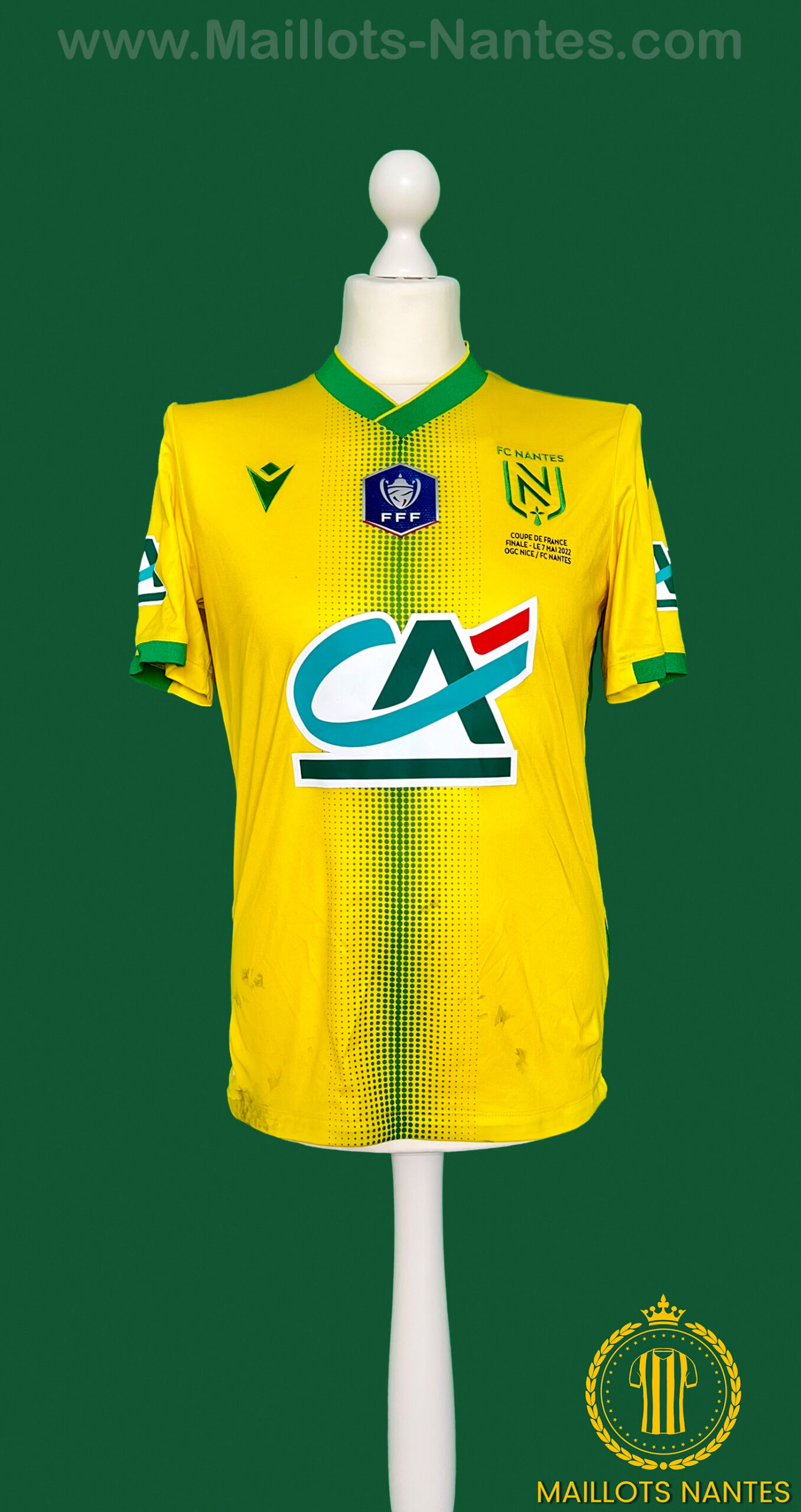 Maillot FC Nantes porté par Moses Simon 2021/2022