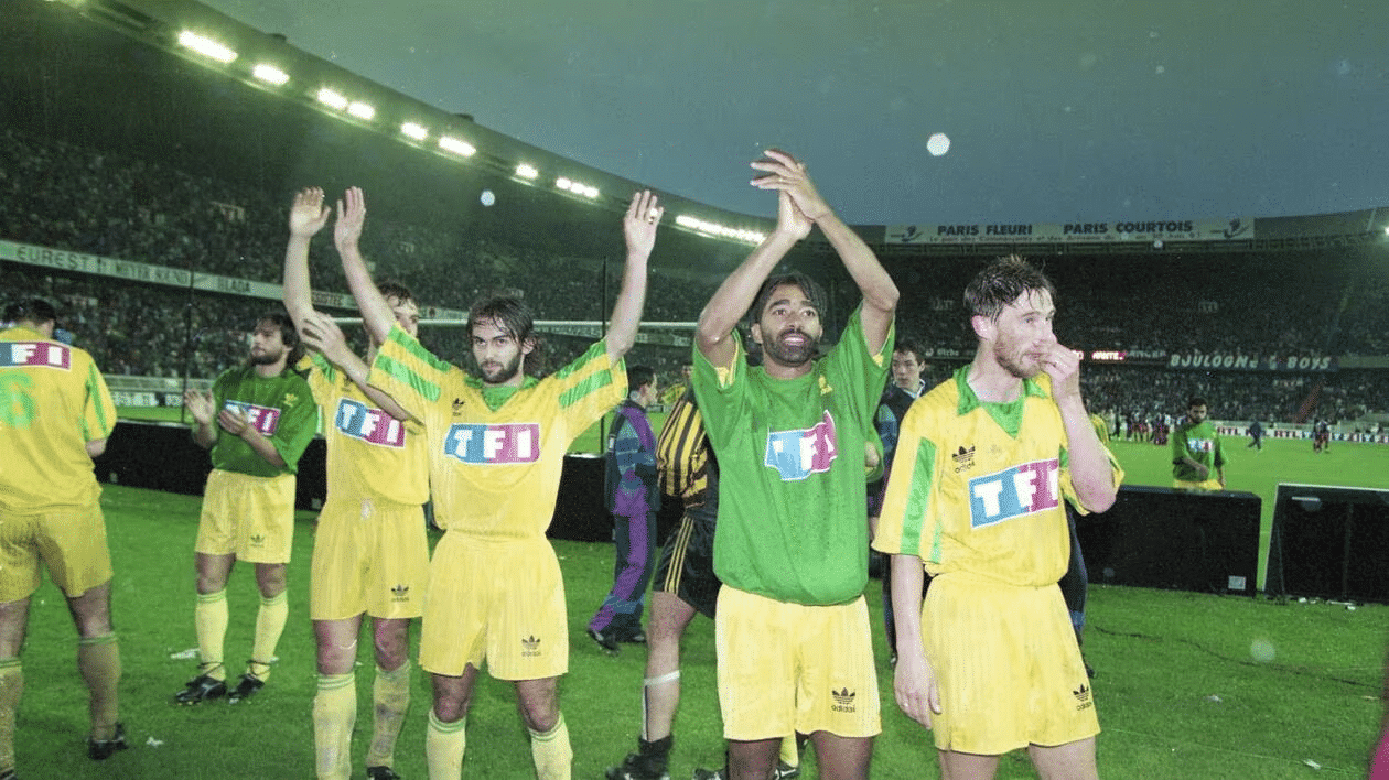 Maillot FC Nantes porté par Marcel Desailly 1990/1991