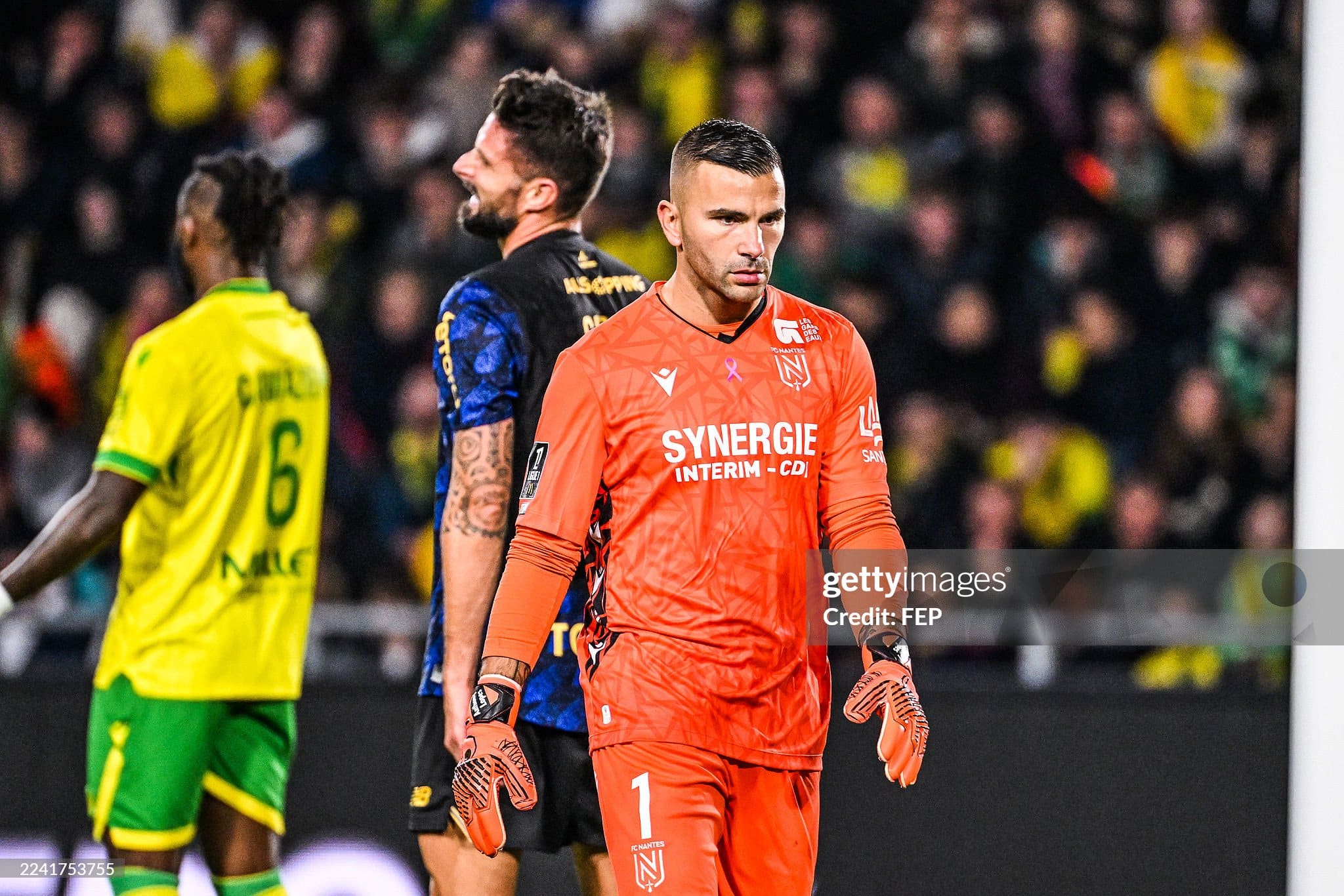Maillot FC Nantes préparé pour Anthony Lopes 2025/2026